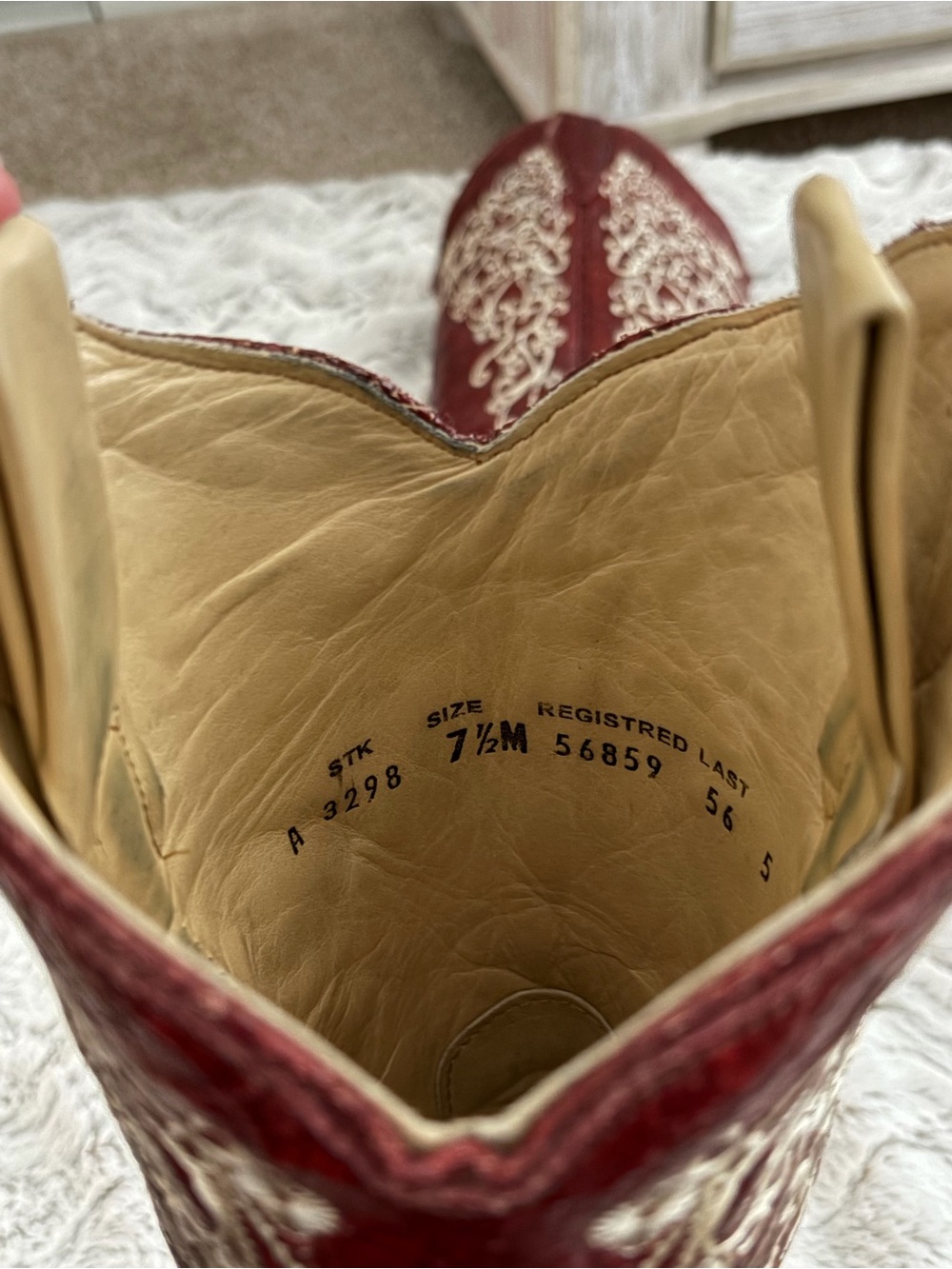 Women's Embroidered Red Heeled Western Boots - Picture 5 of 5